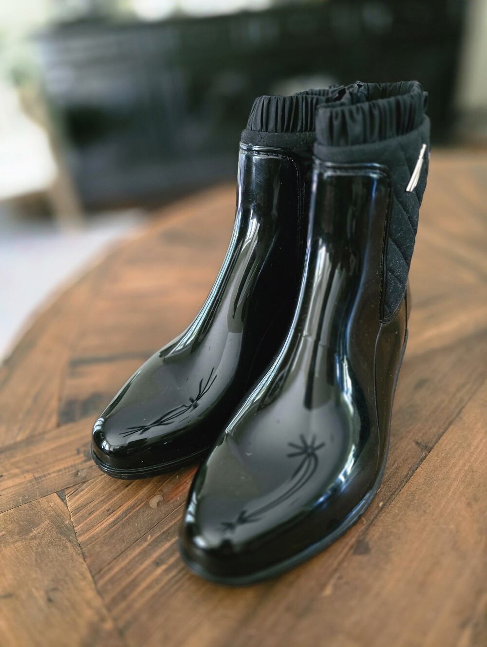 Nautica Black Quilted Gloss Rain Boots - Picture 2 of 5